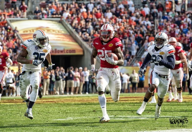 Wisconsin's Melvin Gordon, at times, appeared unstoppable as he rushed for 251 yards.